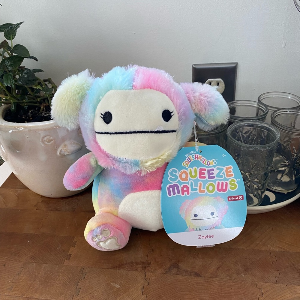 Zaylee Squishmallow Squeezemallow NWT